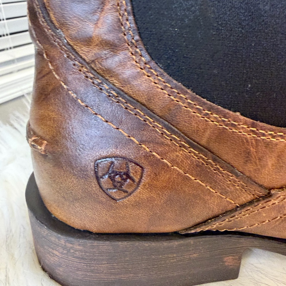 Ariat Midtown Rambler Square Toe Chelsea Boots Mens Size 11 EE Brown Leather - Picture 2 of 12
